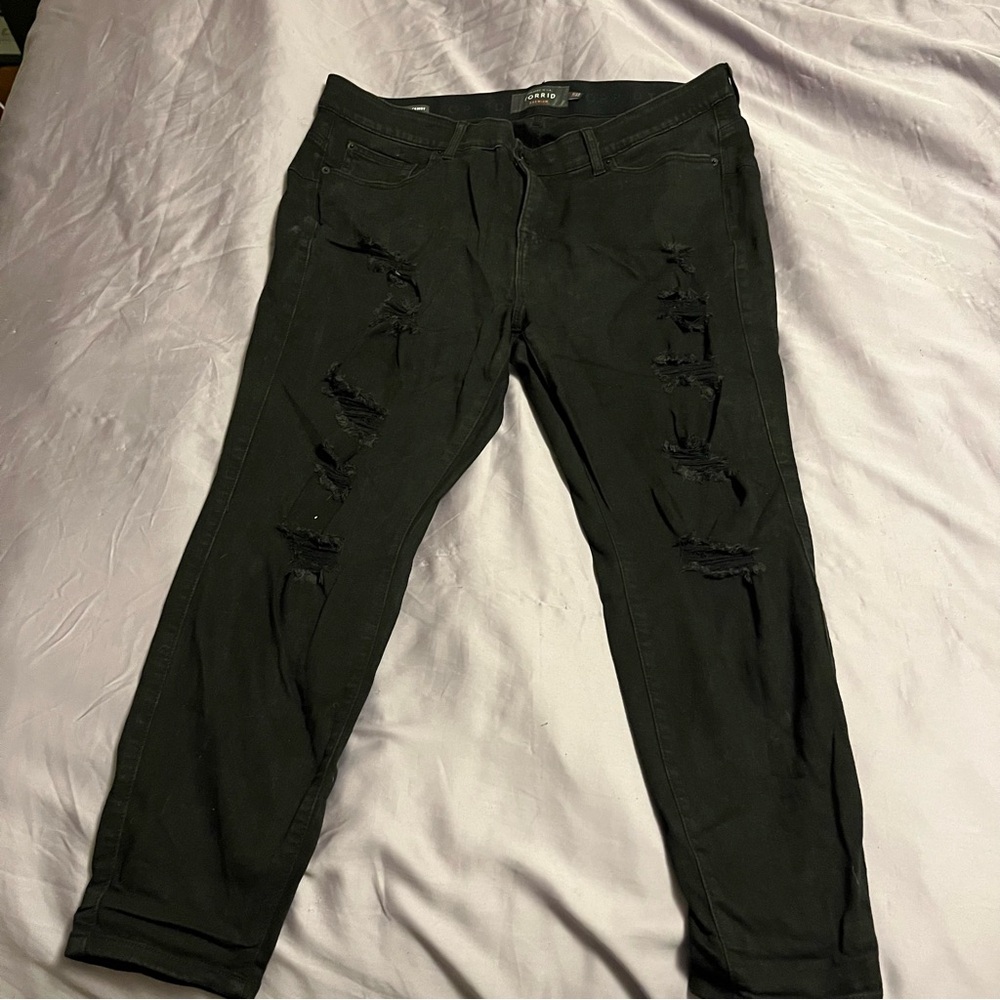 Torrid black distressed skinny jeans SHORT LENGTH